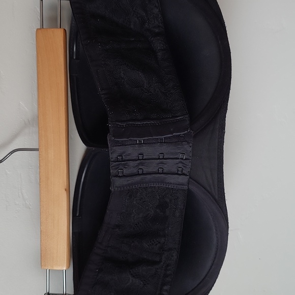 Torrid Convertible Strapless Push-up Bra 42D - Picture 4 of 6